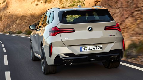 BMW X3 (2024) M50 rear driving