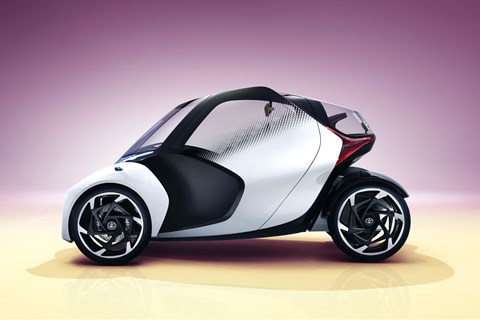 Toyota i-TRIL concept at Geneva 2017