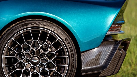 Aston Martin Valour wheel