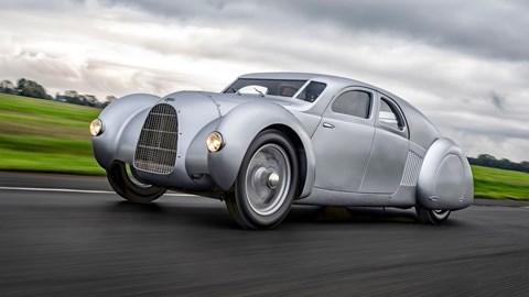 Auto Union Type 52 Schnellsportwagen front, driving