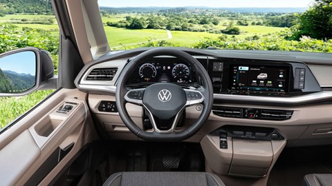 California T7 - interior