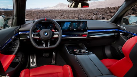 BMW M5 Touring - interior