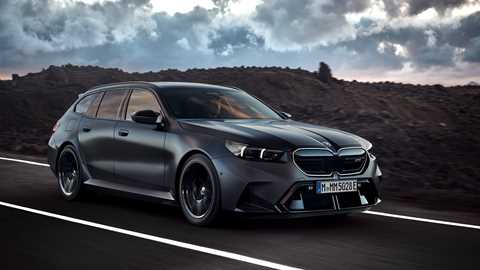 BMW M5 Touring - front main