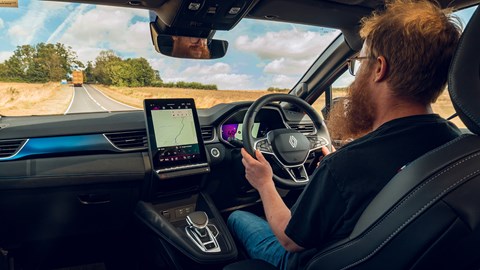 Renault Symbioz (2024) interior driving