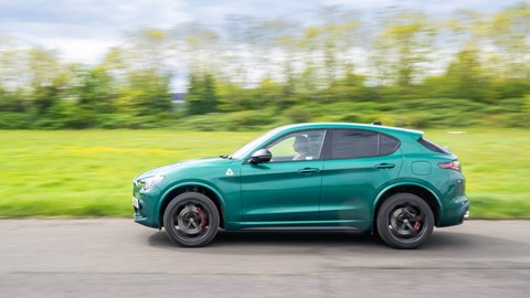 Alfa Romeo Stelvio Quadrifoglio - side profile