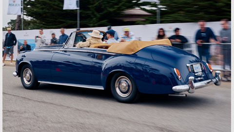 Driving the Classics: Bentley S2 Drophead Coupe by Mulliner
