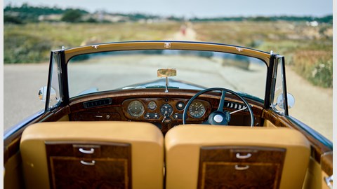Driving the Classics: Bentley S2 Drophead Coupe by Mulliner