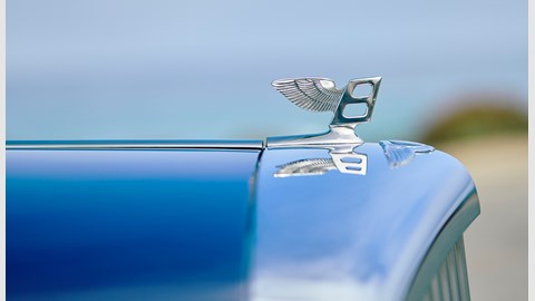 Driving the Classics: Bentley S2 Drophead Coupe by Mulliner