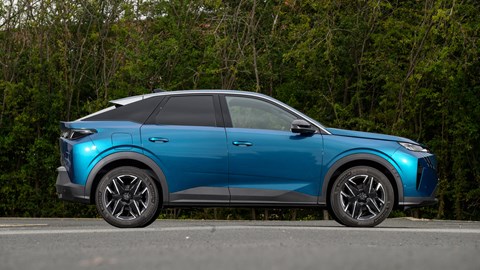 Peugeot 3008 static side