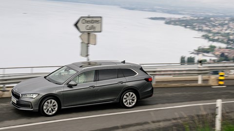 Skoda Superb iV - driving in the mountains