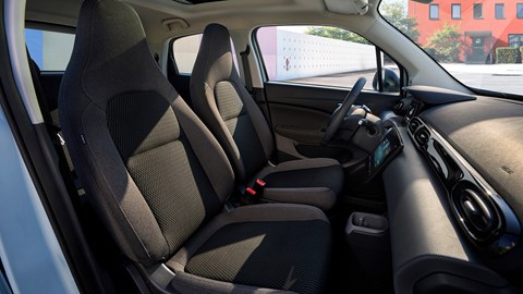 Leapmotor T03 (2024) front seats