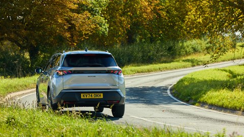 Peugeot 5008 rear on the road