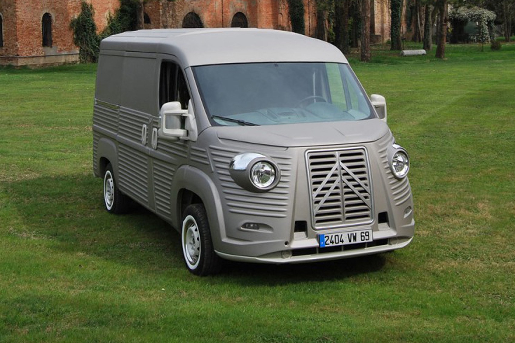 Citroen transformed into retrotastic H Van | CAR Magazine