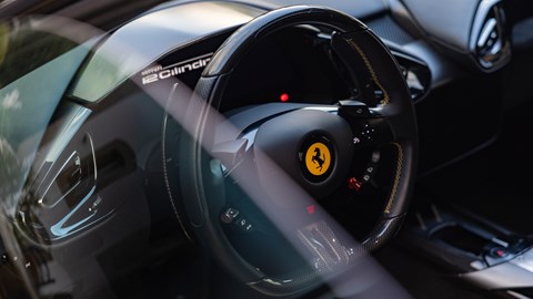 Ferrari 12Cilindri interior