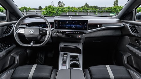Grandland EV interior