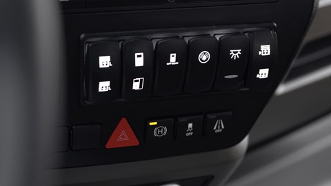 Torsus Praetorian review - interior switches