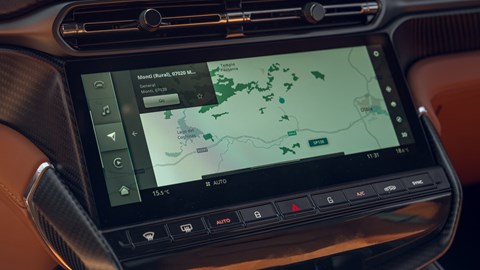 Aston Martin Vanquish infotainment