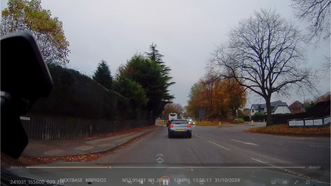 Nextbase Piqo footage on road