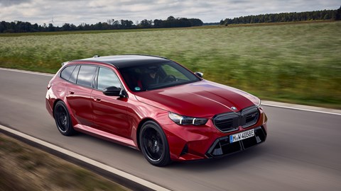 M5 Touring - top front dynamic