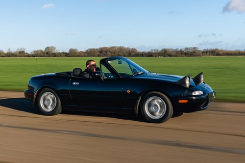 Electrogenic Mazda MX-5 - side, black, driving