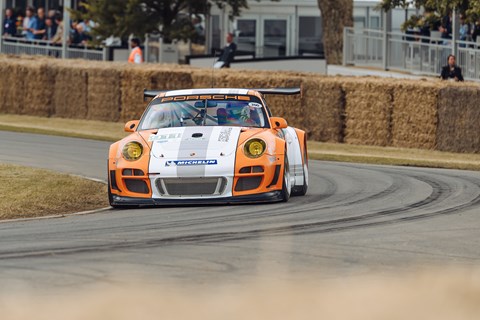 Porsche 911 GT3 R Hybrid at the start of its hill run at the 2024 Goodwood FoS