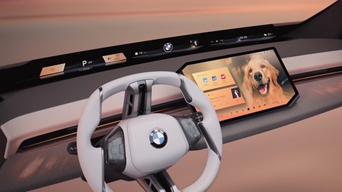 BMW OS X and Panoramic iDrive steering wheel