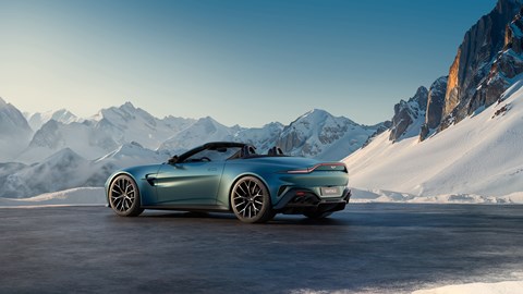 The new 2025 Aston Martin Vantage Roadster