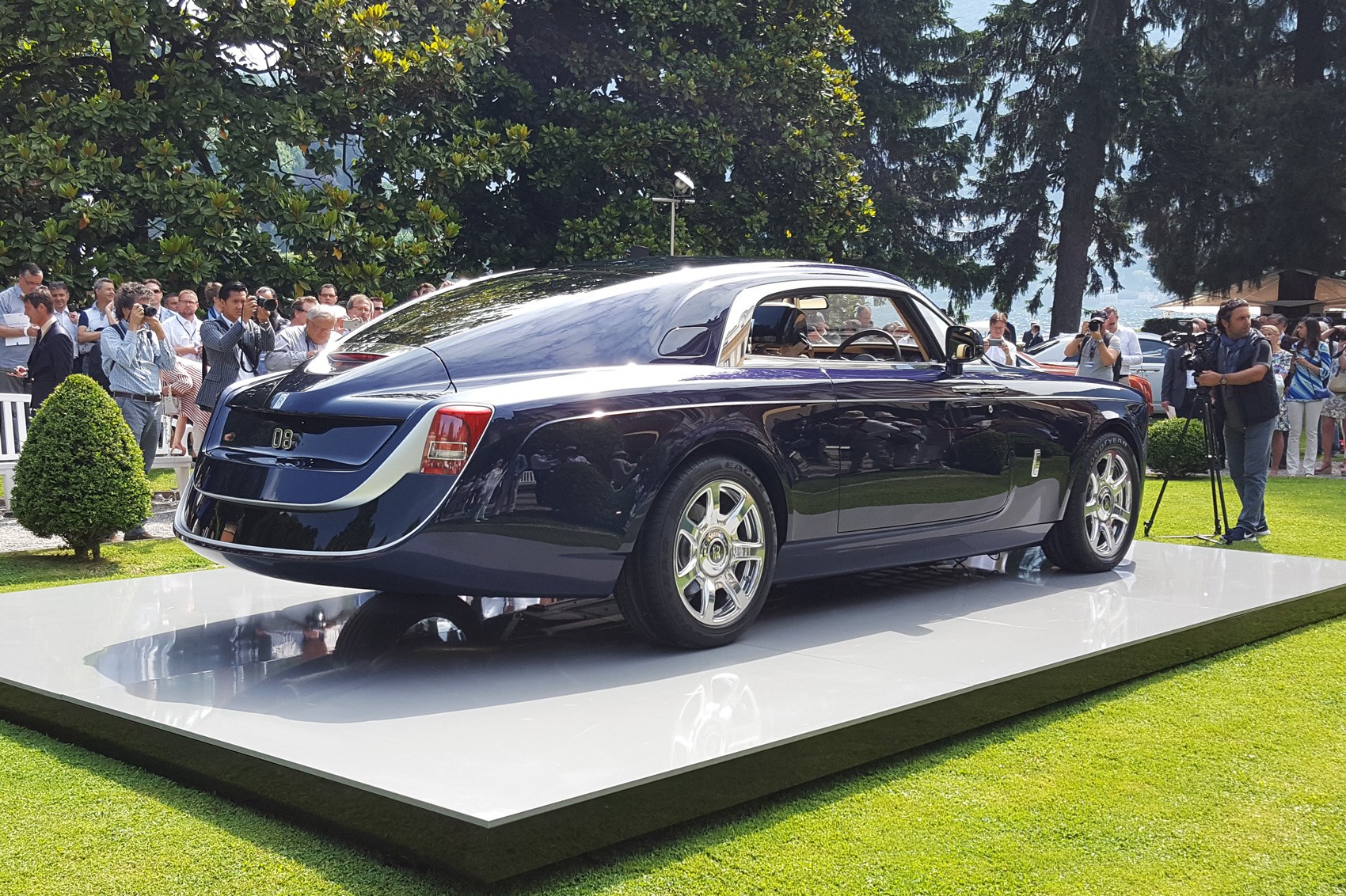 RollsRoyce Sweptail là chiếc xe mới đắt nhất mọi thời đại