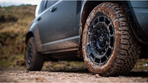 Land Rover Defender Octa review (2025) | CAR magazine