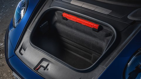 992.2 Porsche 911 Targa 4 GTS boot