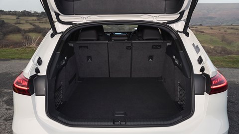Audi S6 Avant e-Tron boot space