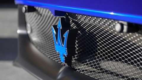 Maserati GT2 Stradale blue trident on front grille