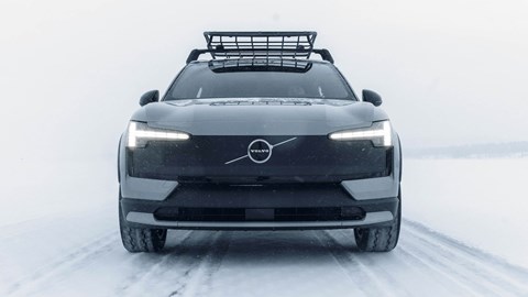 Volvo EX30 Cross Country review (2025) | CAR online