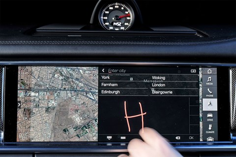 Porsche Advanced Cockpit: draw your address entry by hand