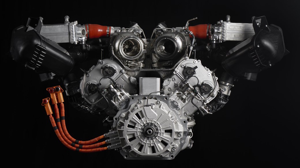 Ламборгини V8