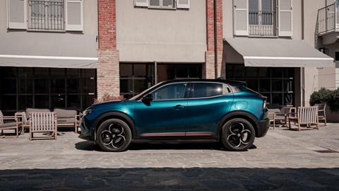 Alfa Romeo Junior Ibrida (2025) review: side view static, blue paint