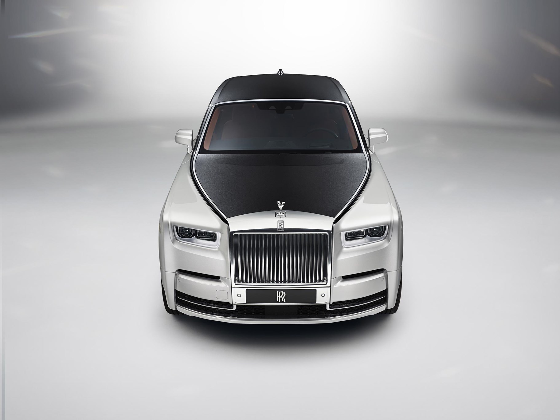 2023 Rolls-Royce Phantom Gets Subtle Trim Revisions, New Wheels