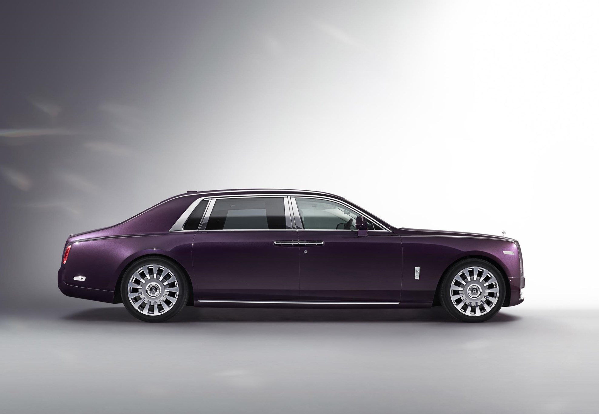RollsRoyce Spectre The RollsRoyce That Changes Everything