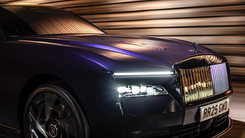 Rolls-Royce Spectre Black Badge - front driving
