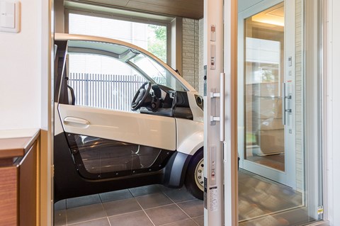 Car viewing platform in Honda smart home kitchen