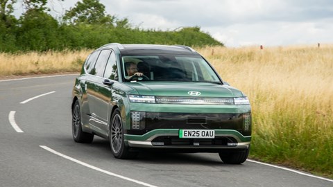 Hyundai Ioniq 9 front cornering