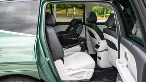 Hyundai Ioniq 9 second row seats