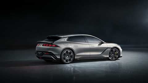 DENZA Z9 GT: rear shot