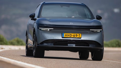 Zeekr 7X front driving