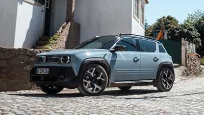 Renault 4 E-Tech (2025) review: like a 5, but better