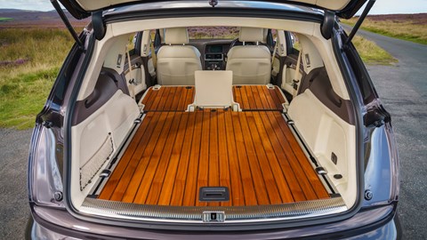 Audi Q7 V12 TDI teak boot