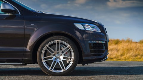 Audi Q7 V12 TDI ceramic brakes