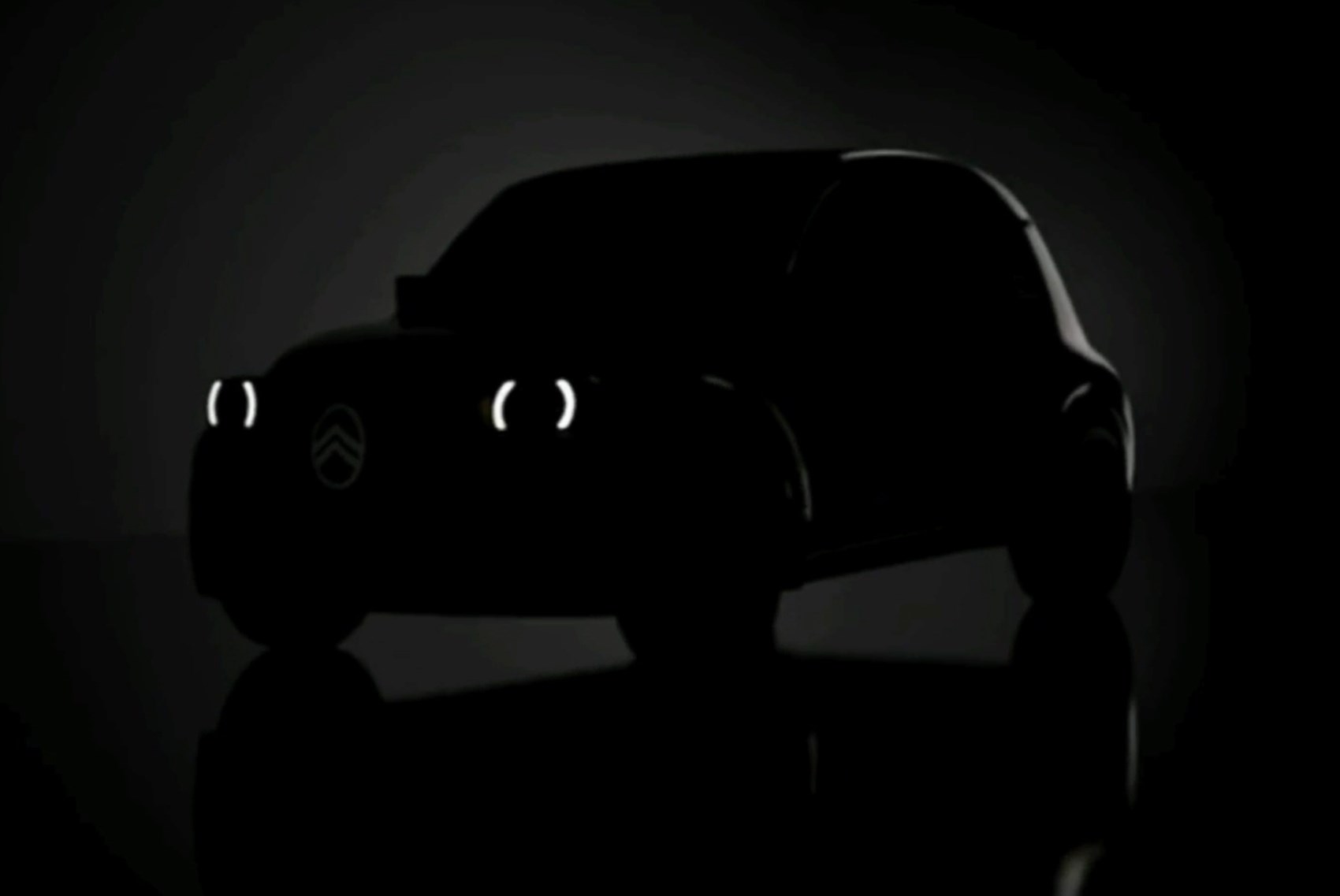 It's official: Citroen is bringing back the 2CV!