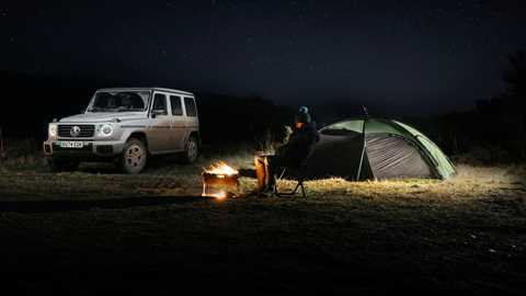 Wild camping in the new 2025 Mercedes-Benz G580 with EQ Technology