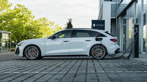 Audi A5 e-hybrid charging